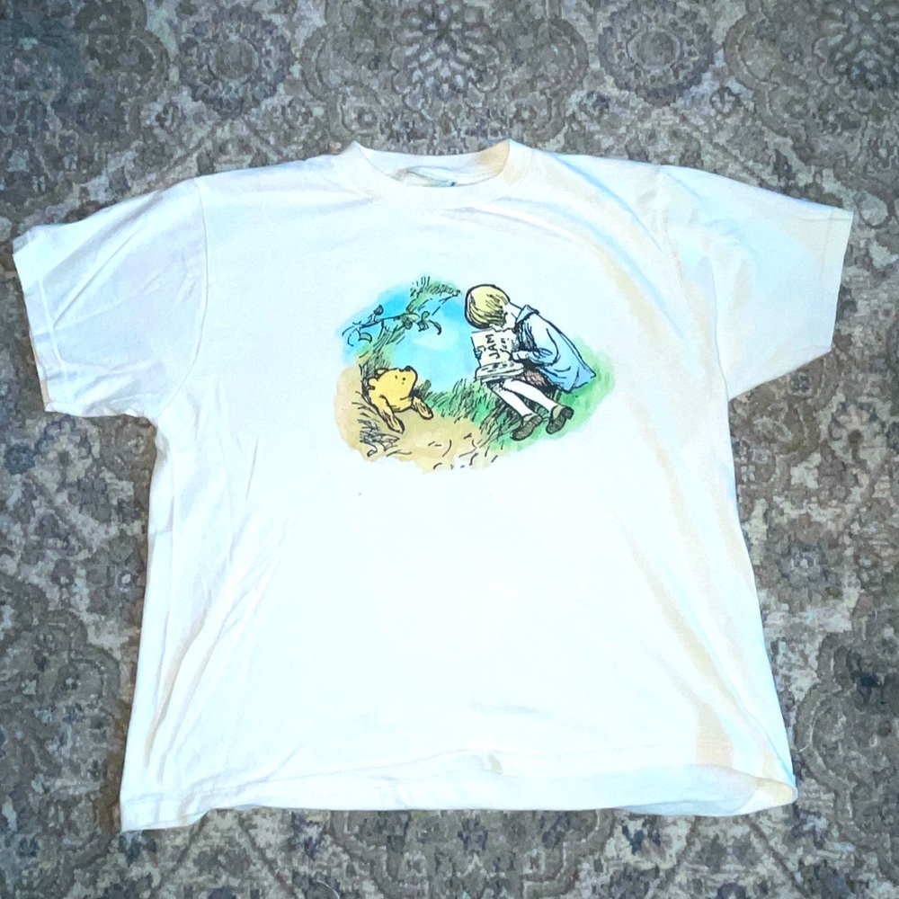 Vintage 1990’s disney store Winnie the Pooh Tshirt size M